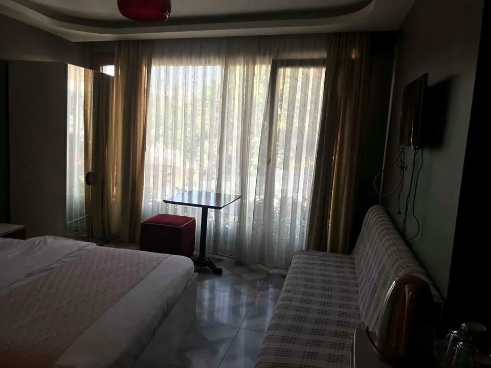 Almond Hill Apart otel İstanbul